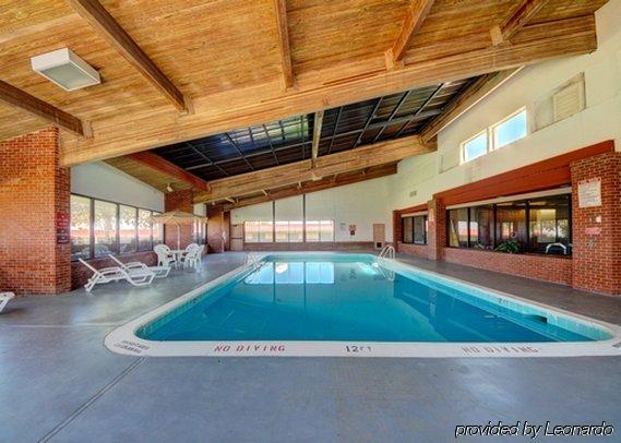 Rodeway Inn Perry Exteriör bild